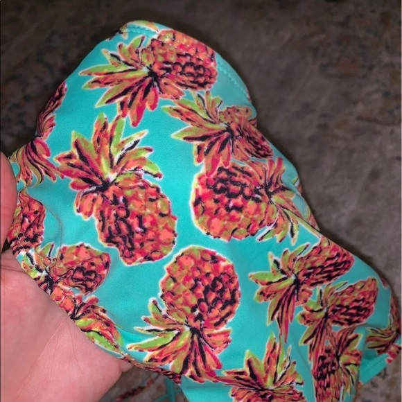 Bikini - Picture 7 of 8